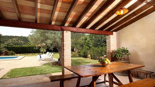 Villa Lexicon Dining area