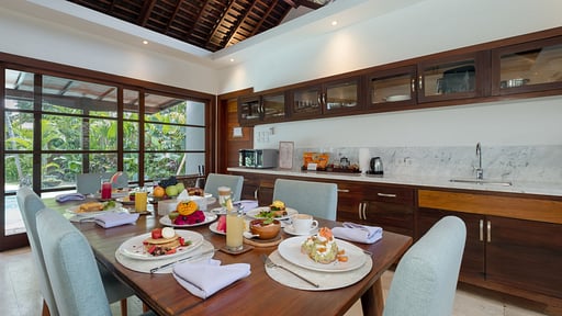 Villa LI Zona de comedor