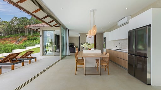 Villa Lilly Belle Kitchen