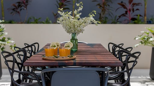 Villa Lilly Belle Dining area