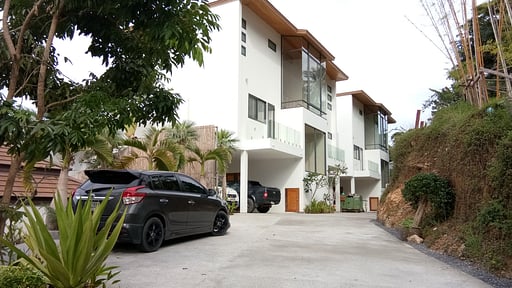 Villa Lilly Parking areas