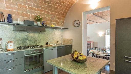 Villa Linchiano Kitchen 1