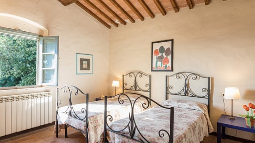 Villa Linchiano Bedroom 6