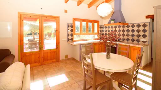 Villa Linda Dining area