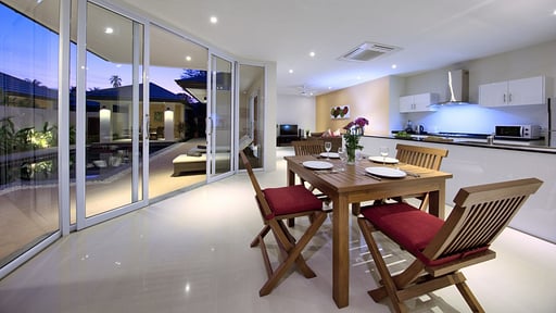 Villa Lipa Talay Sawng Dining area