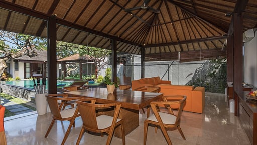 Villa Litera Seminyak Eethoek
