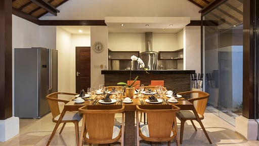 Villa Litera Seminyak Eethoek