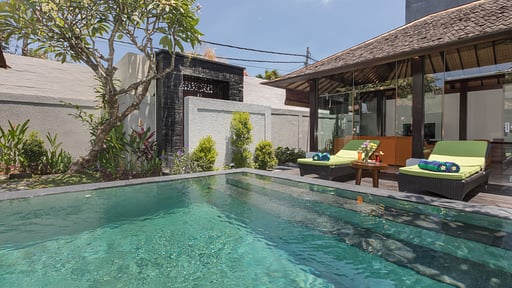 Villa Litera Seminyak Zwembad