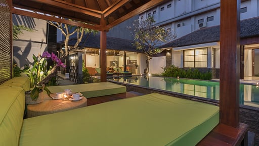 Villa Litera Seminyak Terras/Veranda