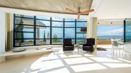 Villa Lithop Salon
