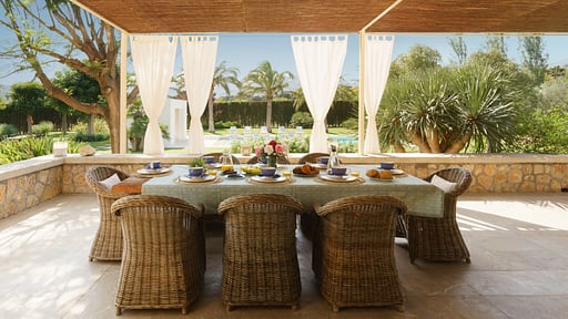 Villa Llenaire Terrace/Veranda