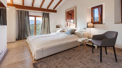 Villa Llenaire Bedroom 4