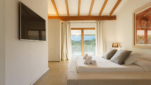 Villa Llenaire Bedroom 4