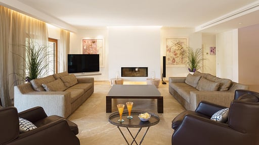 Villa Llenaire Living room