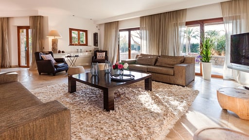 Villa Llenaire Living room