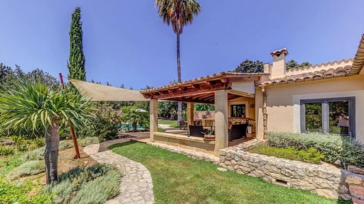 Villa Llenyater Garden