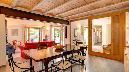 Villa Llobiner Dining area 1