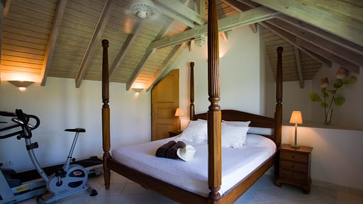 Villa Lo d'Amour Bedroom 1