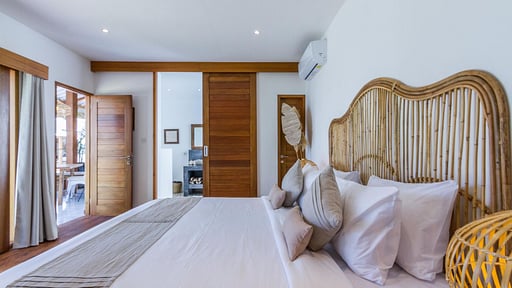 Villa Loma Bedroom 1