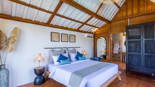 Villa Loma Bedroom 6