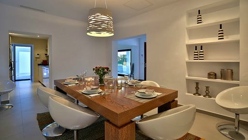 Villa Lomas Dining area