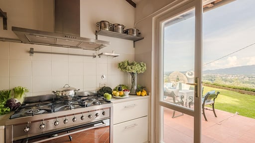 Villa Lontana Kitchen
