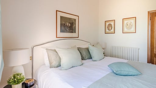 Villa Lontana Bedroom 1