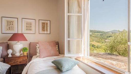 Villa Lontana Bedroom 2