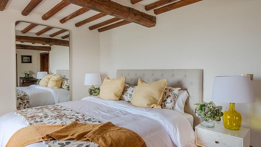 Villa Lontana Bedroom 5