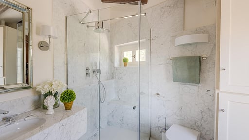 Villa Lontana Bedroom 1