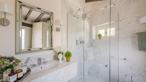 Villa Lontana Bedroom 1