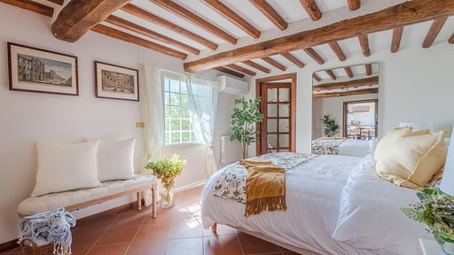 Villa Lontana Bedroom 5