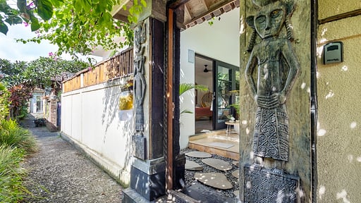 Villa Lora Autres