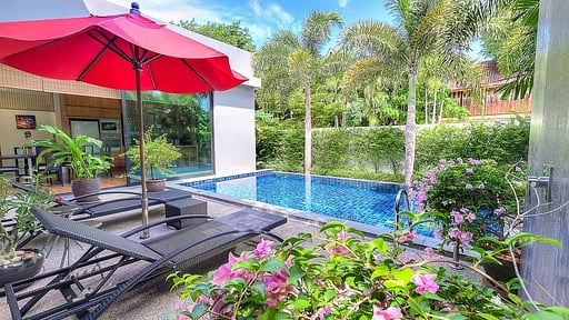 Villa Lora Schwimmbad