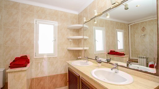 Villa Lorretta Bedroom 1