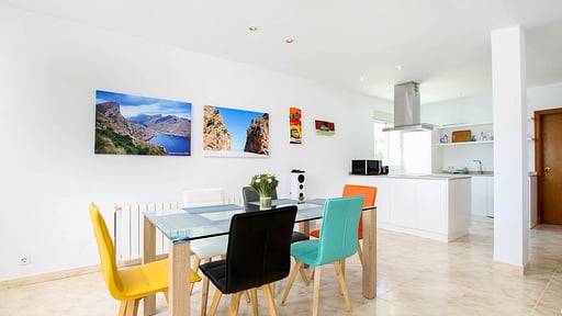 Villa Lorretta Dining area