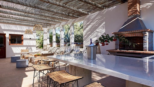 Villa Los pinos BBQ equipment