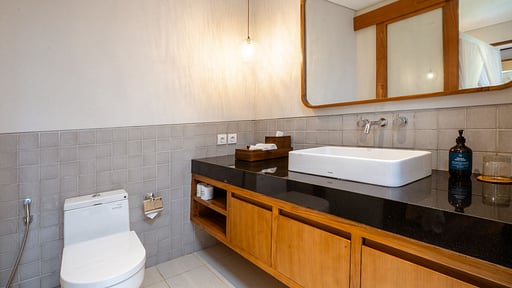 Villa Lotus Bumbak Bedroom 2