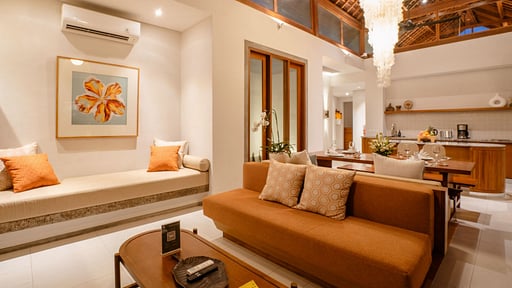 Villa Lotus Bumbak Dining area