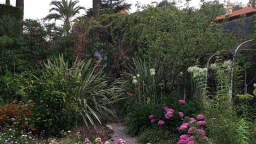 Villa Lou Cade Garten
