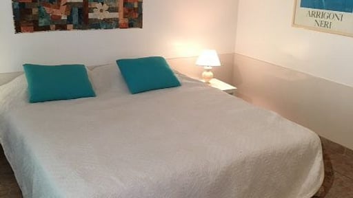 Villa Lou Cade Schlafzimmer 4