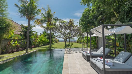 Villa Lou Swimming pool