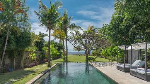 Villa Lou Swimming pool