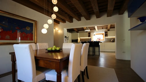 Villa Lu Dining area