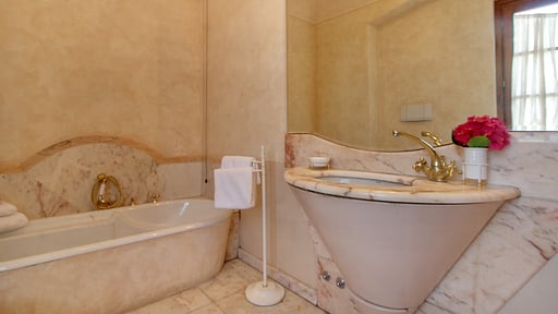 Villa Luce Bedroom 1