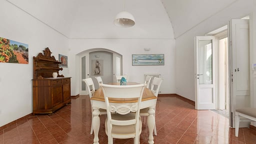 Villa Luigia Dining area