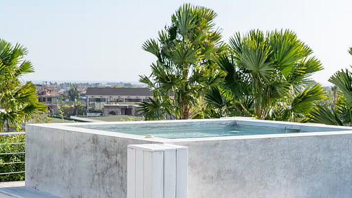 Villa Luja Canggu Jacuzzi