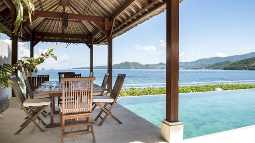Villa Lulla Dining area