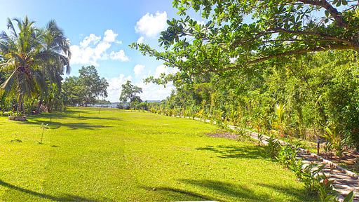 Villa Lumbini Lagoon Garden