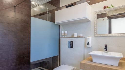 Villa Luminar Bedroom 1